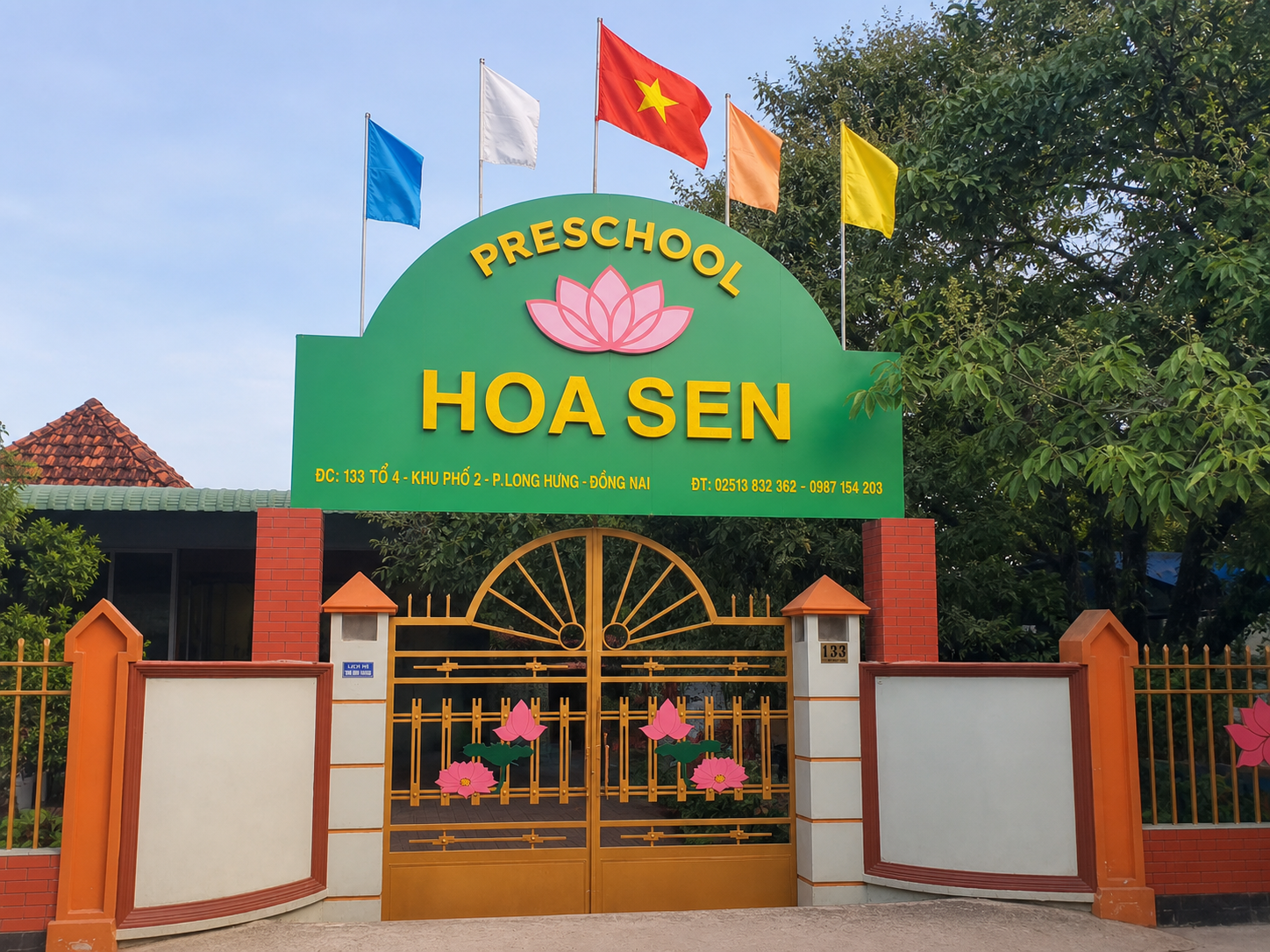 Cổng Trường Mầm Non Hoa Sen Long Hưng